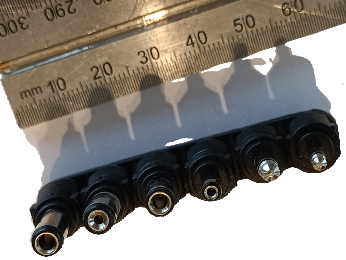 Universal AC/DC 3~12V Power Adapter with 6 Tips