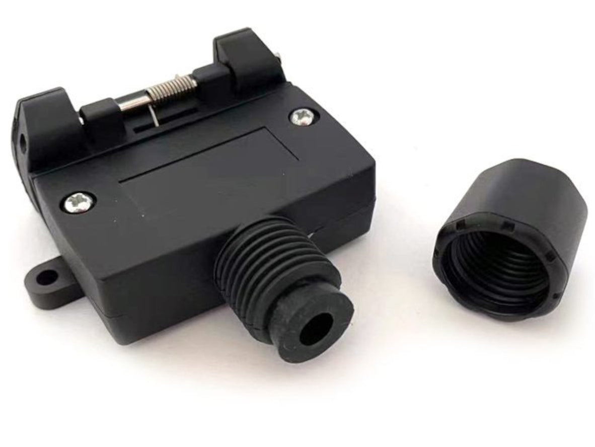 7-Pin Flat Trailer Plug Socket with Cable Gland – NZ 12V Towbar Connector